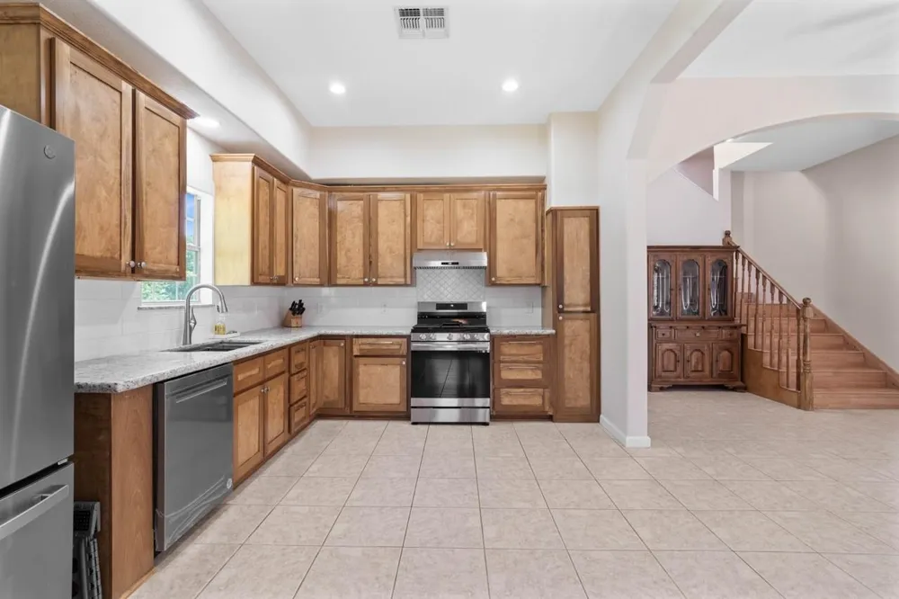 1019 Deerfield Court Weimar, TX 78962