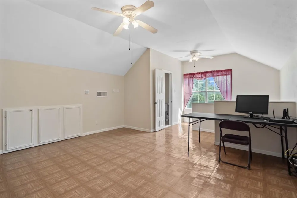 1019 Deerfield Court Weimar, TX 78962