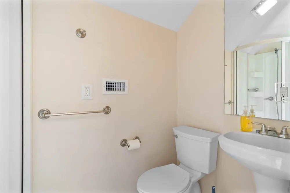 1019 Deerfield Court Weimar, TX 78962
