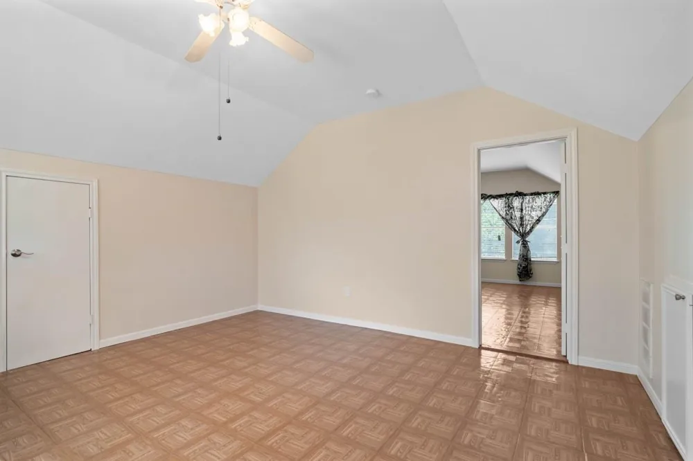 1019 Deerfield Court Weimar, TX 78962