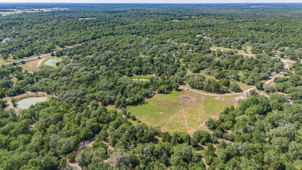 1019 Deerfield Court Weimar, TX 78962