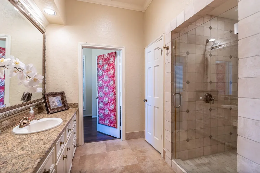 1009 County Road 324 Navasota, TX 77868