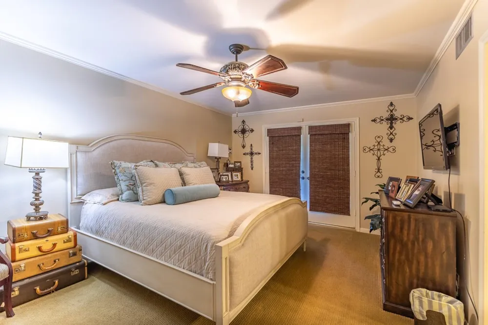 1009 County Road 324 Navasota, TX 77868