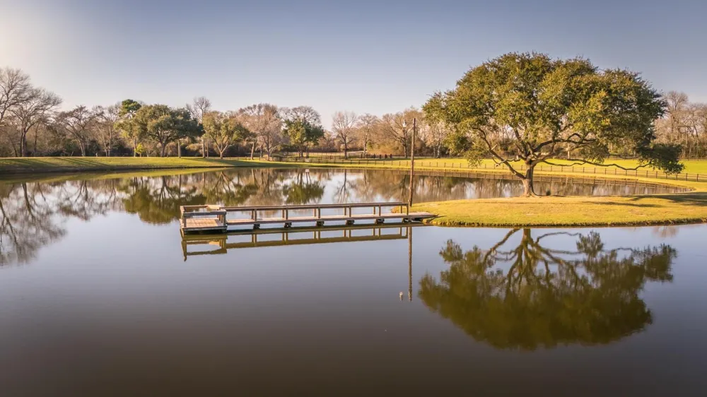 1009 County Road 324 Navasota, TX 77868