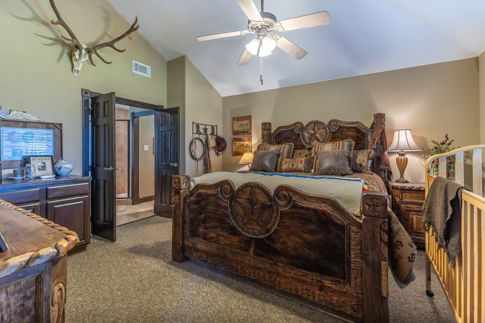 1009 County Road 324 Navasota, TX 77868