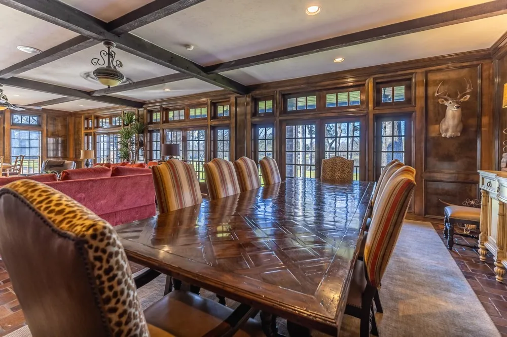 1009 County Road 324 Navasota, TX 77868