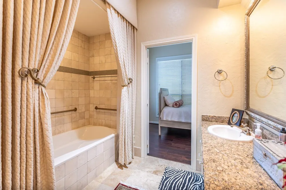 1009 County Road 324 Navasota, TX 77868