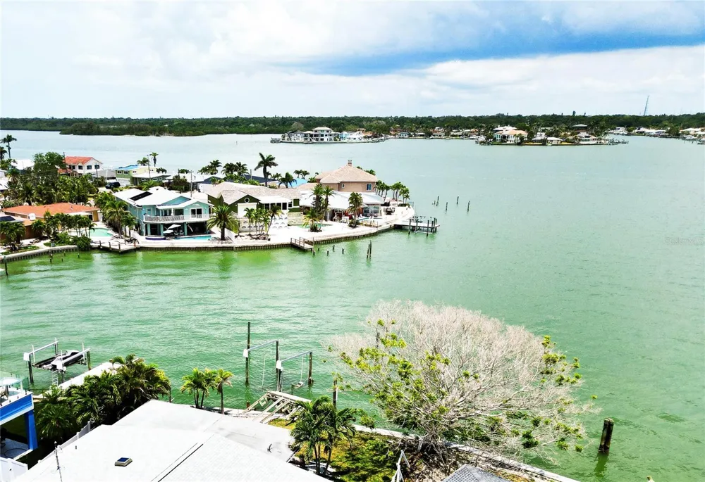 16003 5TH STREET E Redington Beach, FL 33708