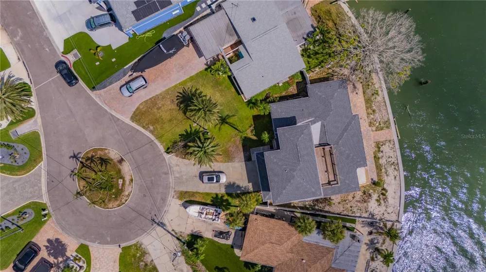 16003 5TH STREET E Redington Beach, FL 33708