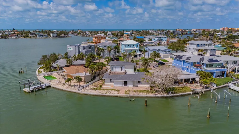 16003 5TH STREET E Redington Beach, FL 33708