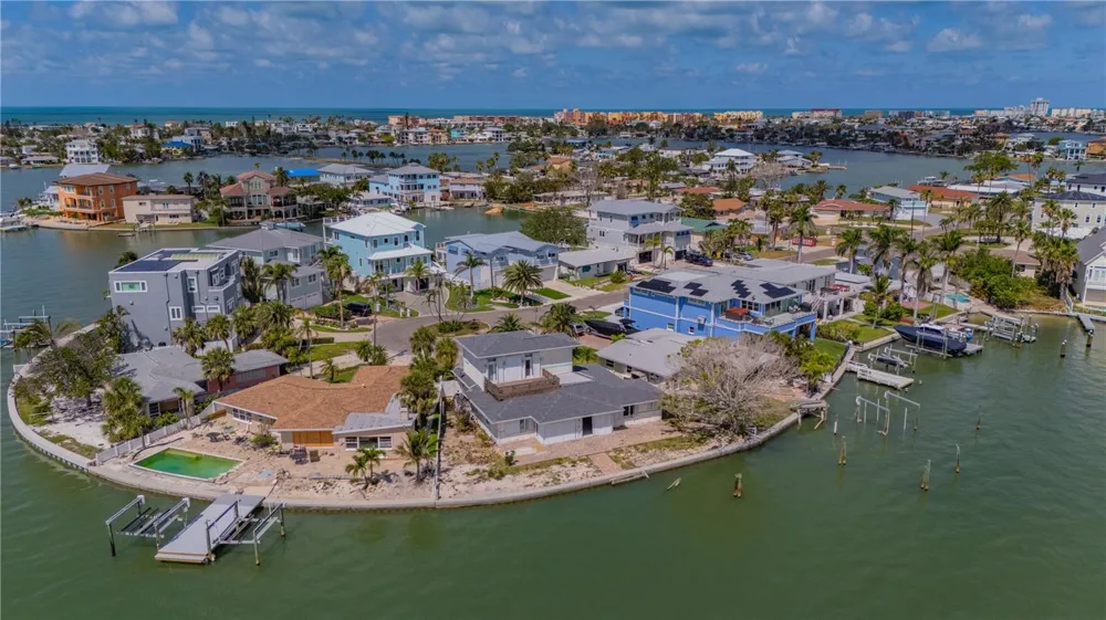 16003 5TH STREET E Redington Beach, FL 33708