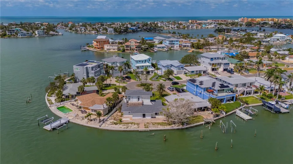16003 5TH STREET E Redington Beach, FL 33708