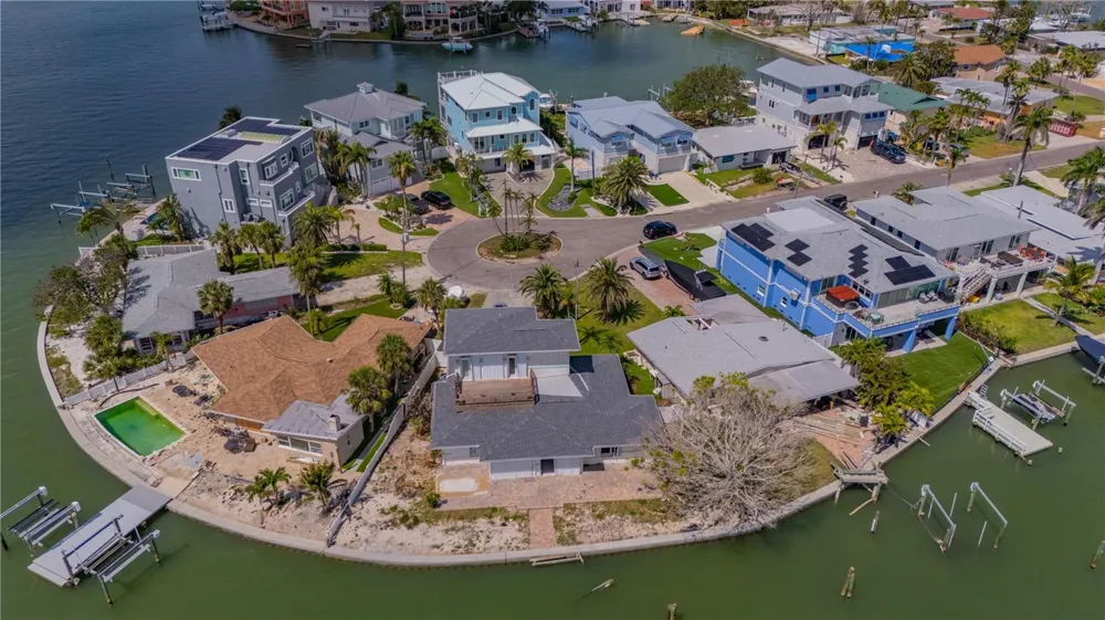 16003 5TH STREET E Redington Beach, FL 33708