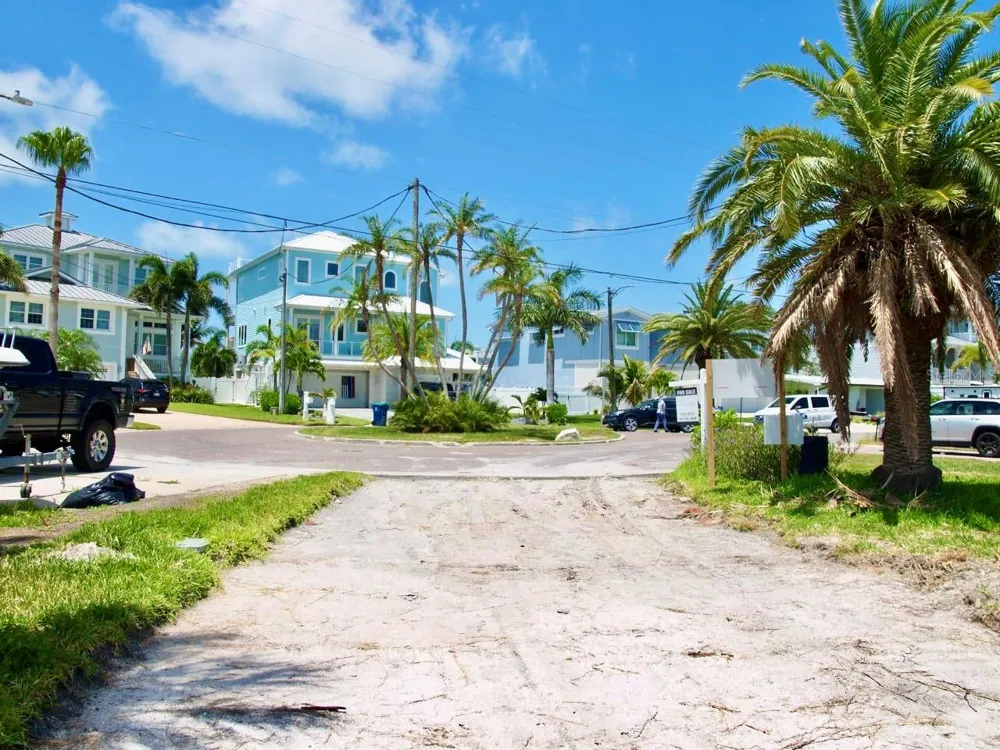 16003 5TH STREET E Redington Beach, FL 33708