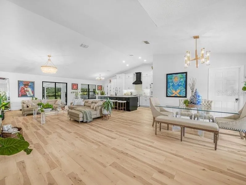 1850 S LAKE REEDY BOULEVARD Frostproof, FL 33843