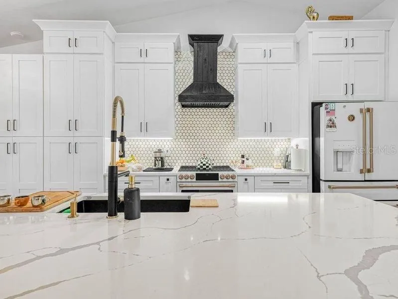 1850 S LAKE REEDY BOULEVARD Frostproof, FL 33843