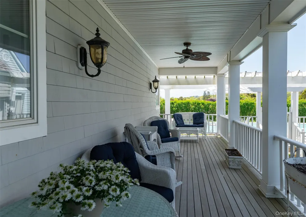 390 Old Montauk Highway Montauk, NY 11954