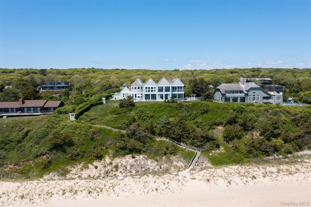 390 Old Montauk Highway Montauk, NY 11954