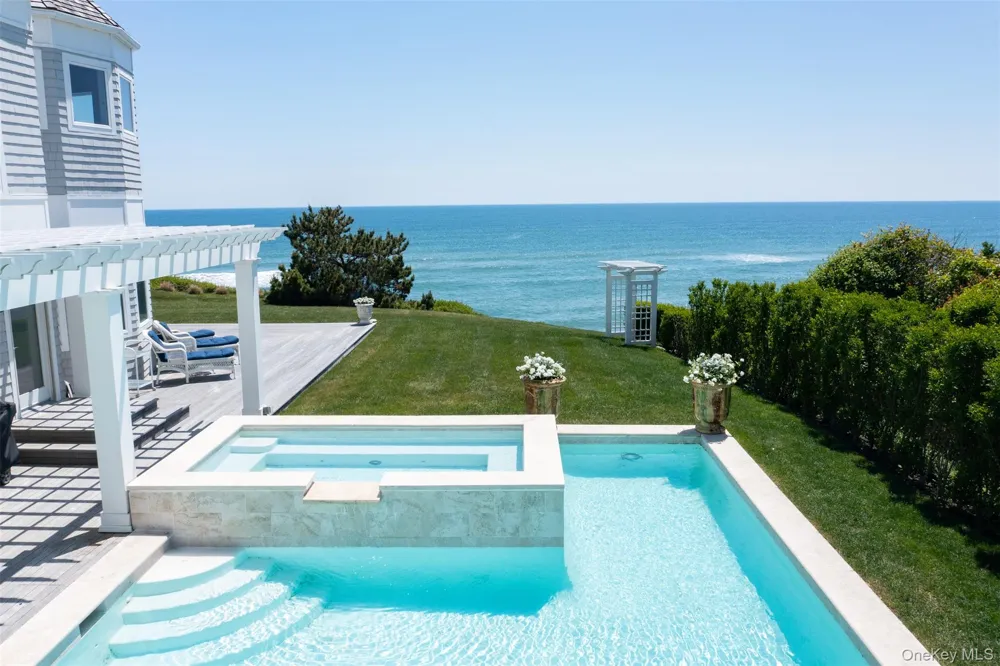 390 Old Montauk Highway Montauk, NY 11954