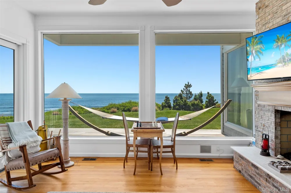 390 Old Montauk Highway Montauk, NY 11954