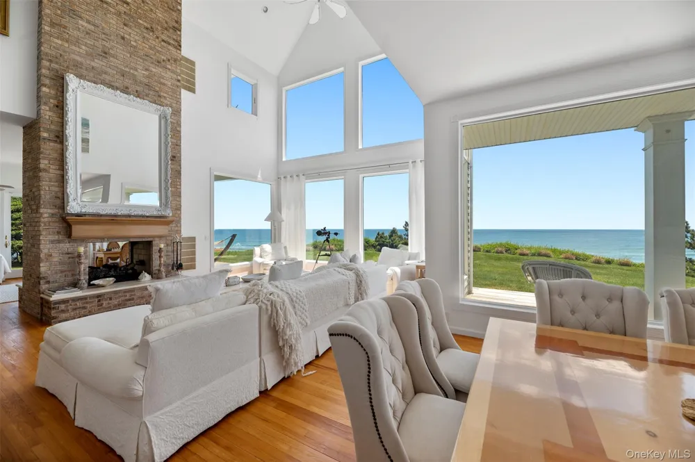 390 Old Montauk Highway Montauk, NY 11954