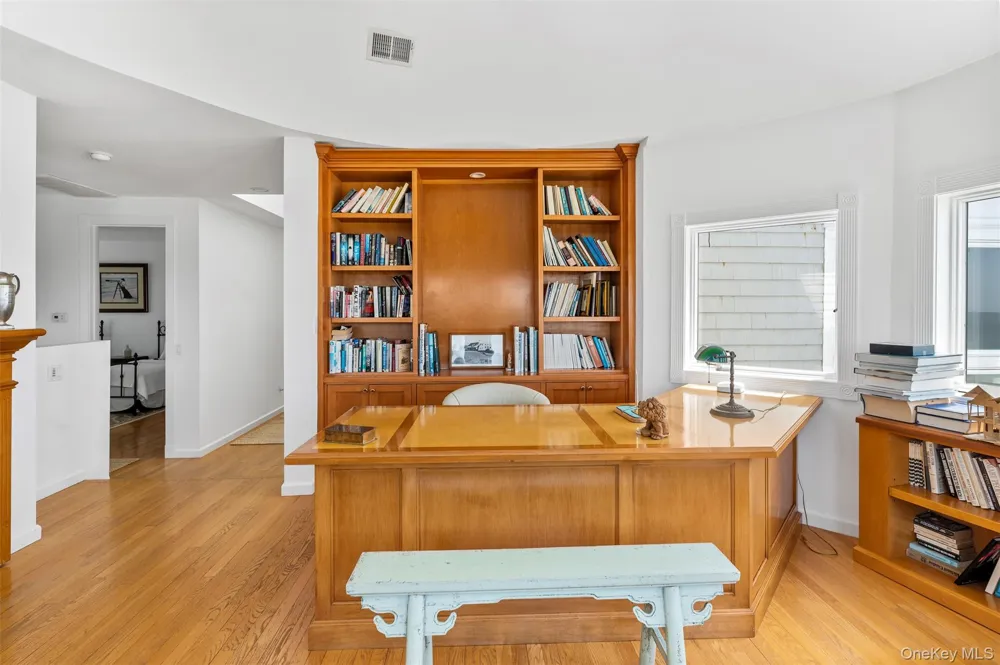 390 Old Montauk Highway Montauk, NY 11954