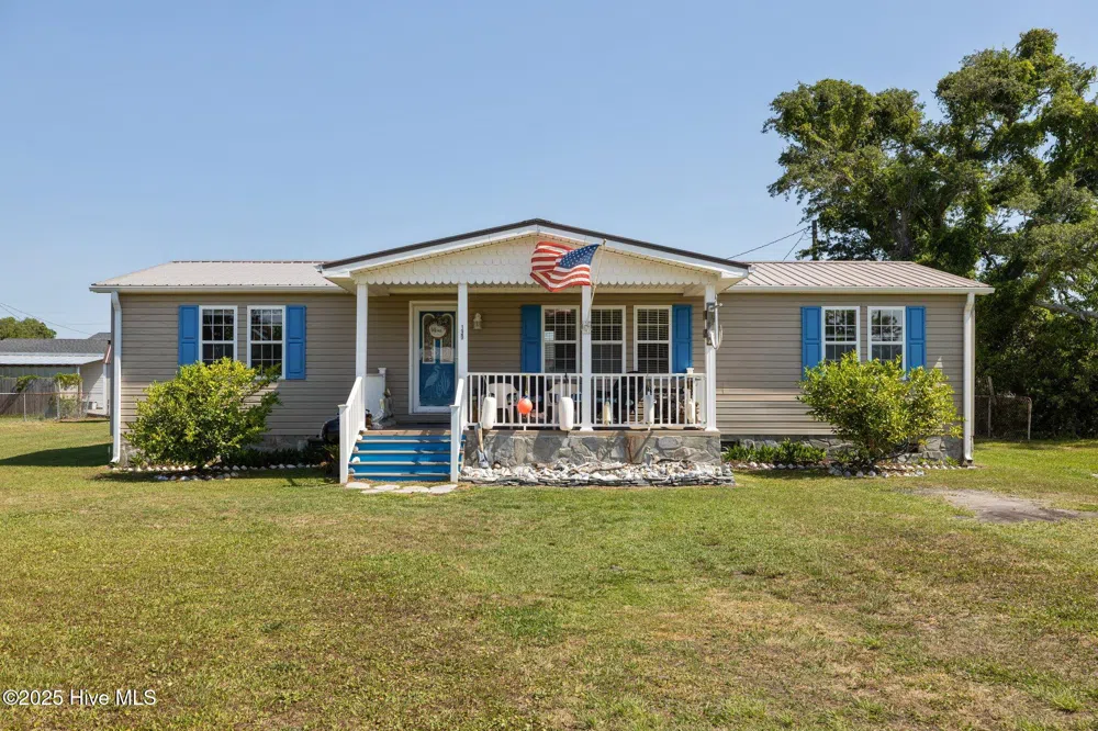 139 Diamond City Drive Harkers Island, NC 28531