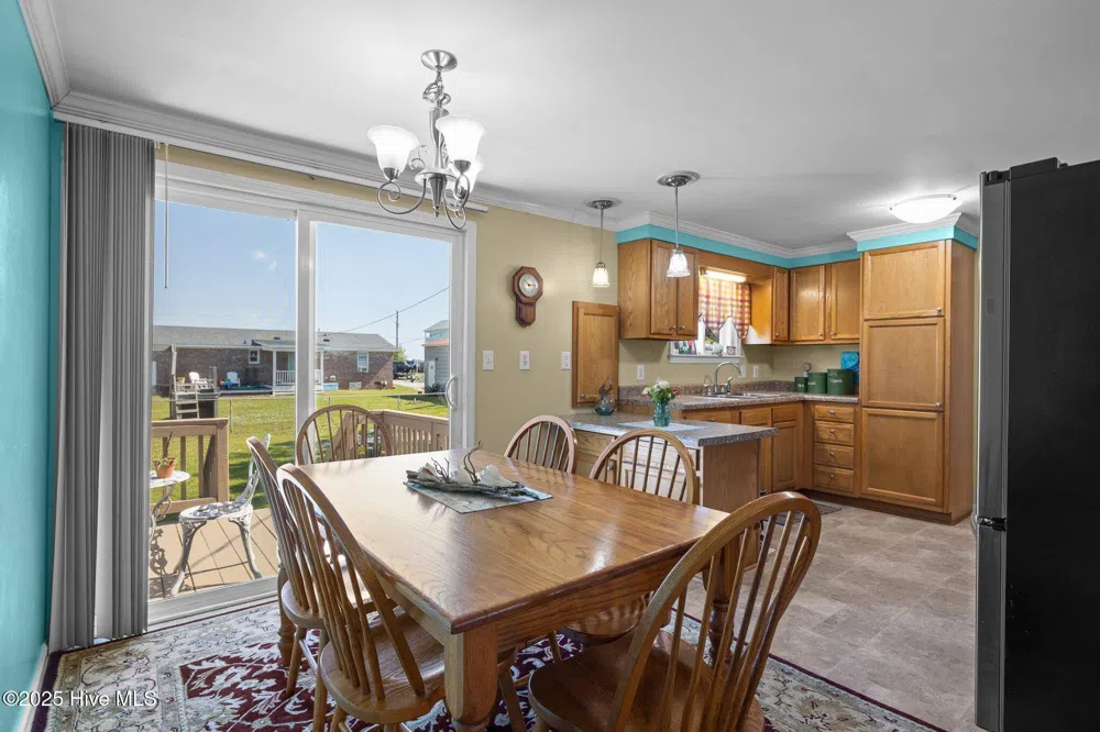 139 Diamond City Drive Harkers Island, NC 28531