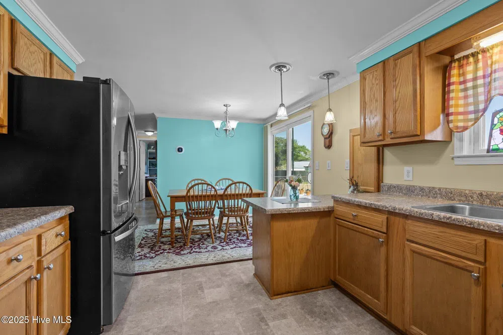 139 Diamond City Drive Harkers Island, NC 28531