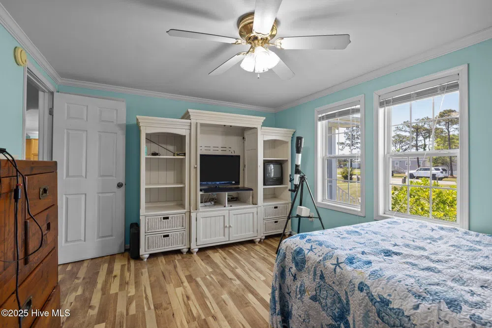 139 Diamond City Drive Harkers Island, NC 28531