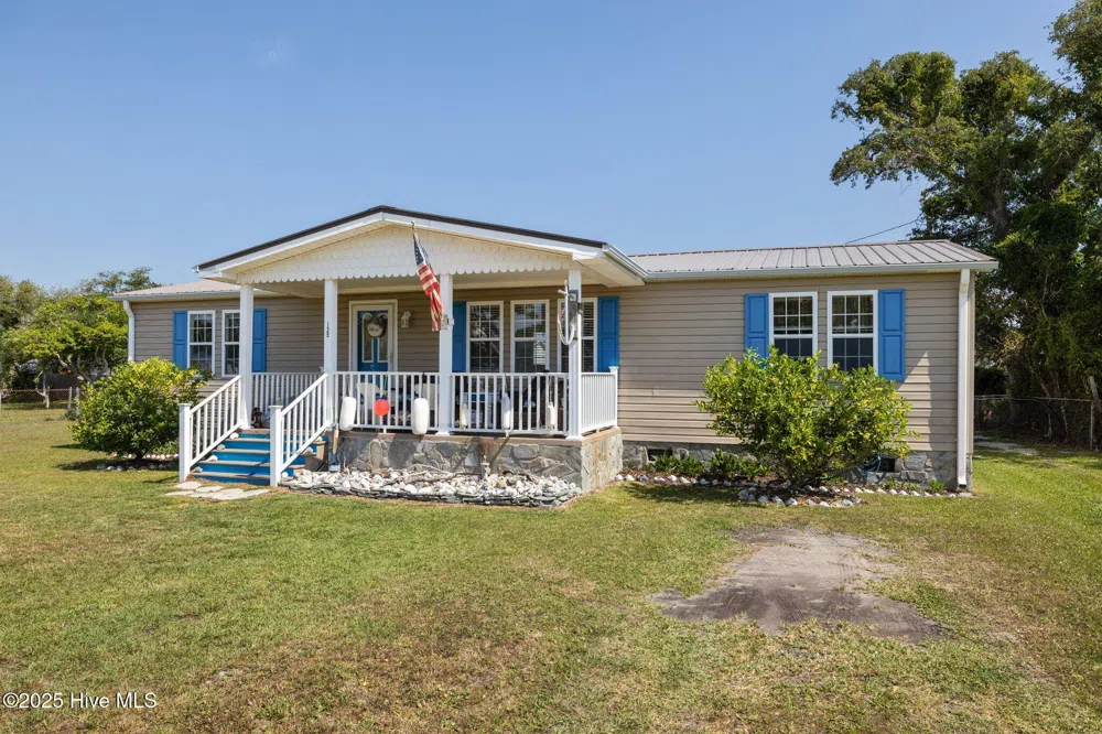 139 Diamond City Drive Harkers Island, NC 28531