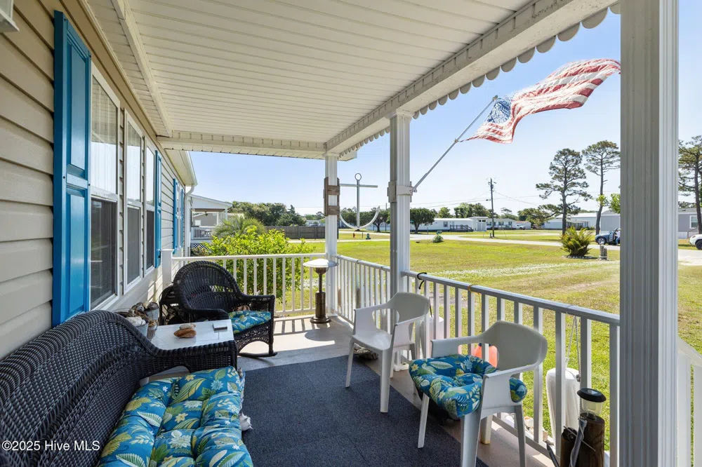 139 Diamond City Drive Harkers Island, NC 28531