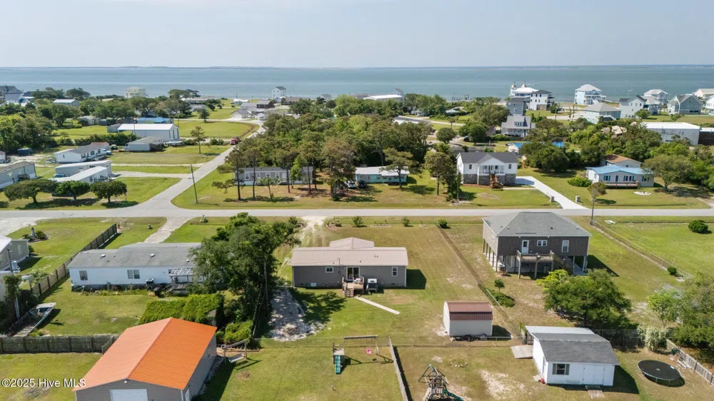 139 Diamond City Drive Harkers Island, NC 28531