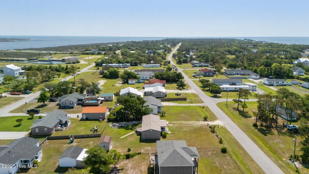 139 Diamond City Drive Harkers Island, NC 28531