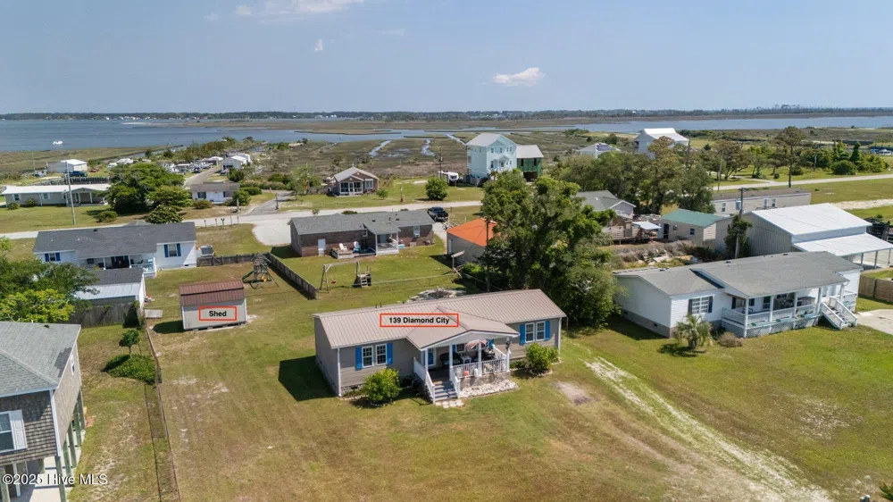 139 Diamond City Drive Harkers Island, NC 28531