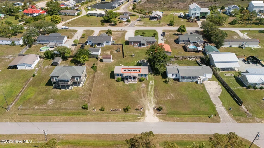 139 Diamond City Drive Harkers Island, NC 28531
