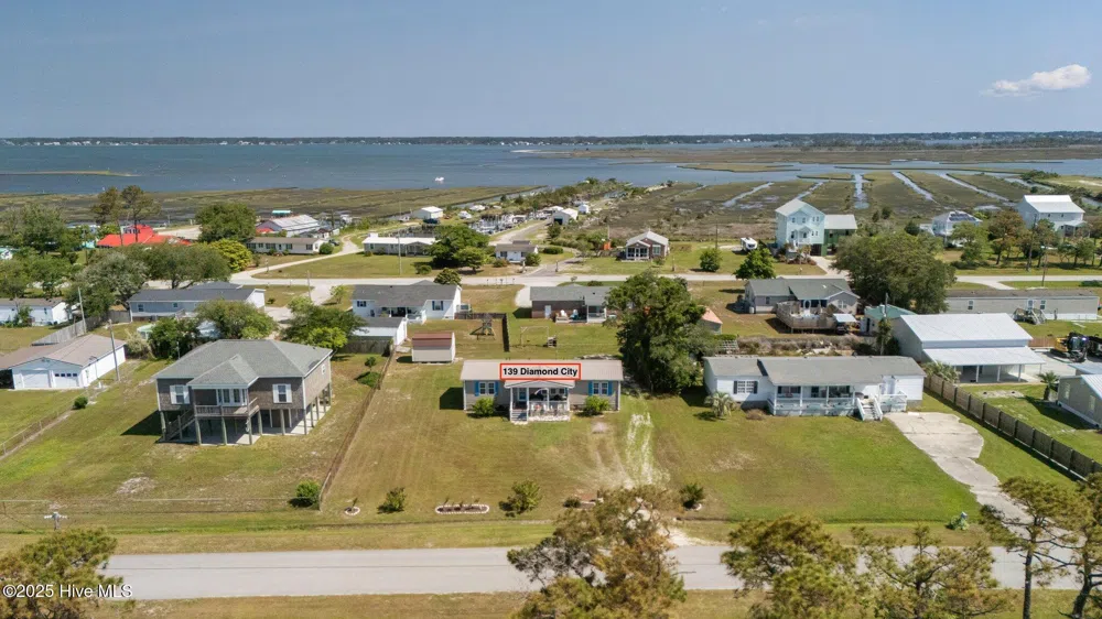 139 Diamond City Drive Harkers Island, NC 28531
