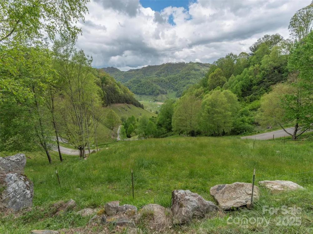 00 Quest Cove Clyde, NC 28721