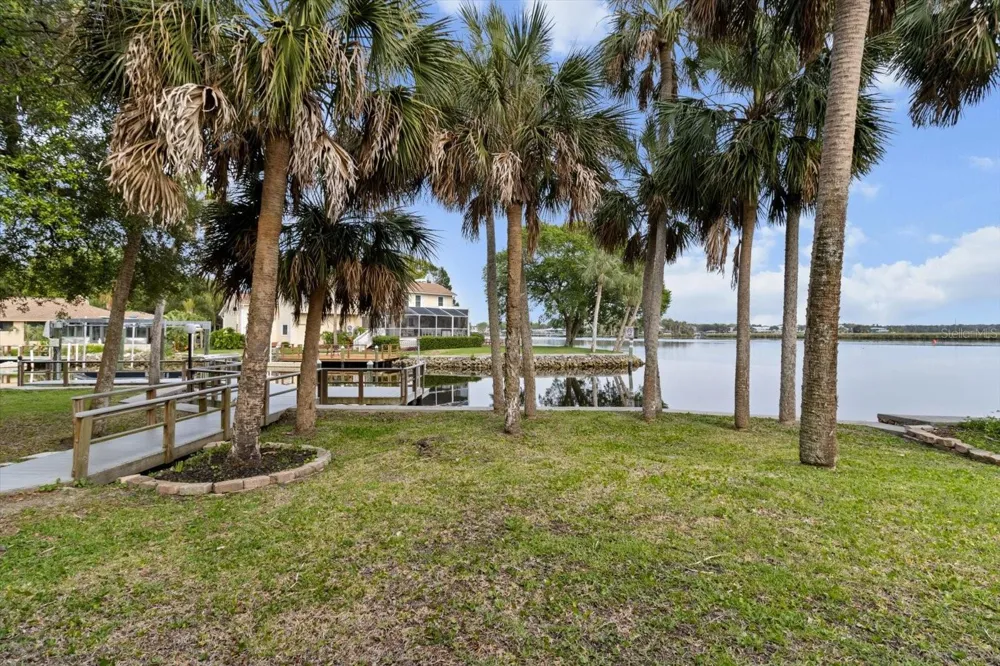 5259 S STETSON POINT DRIVE Homosassa, FL 34448