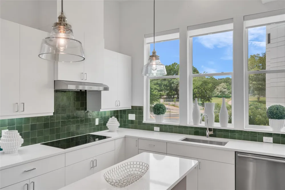 2505 Bluebonnet Avenue #5 Austin, TX 78704
