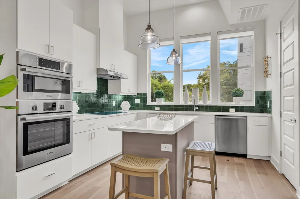 2505 Bluebonnet Avenue #5 Austin, TX 78704