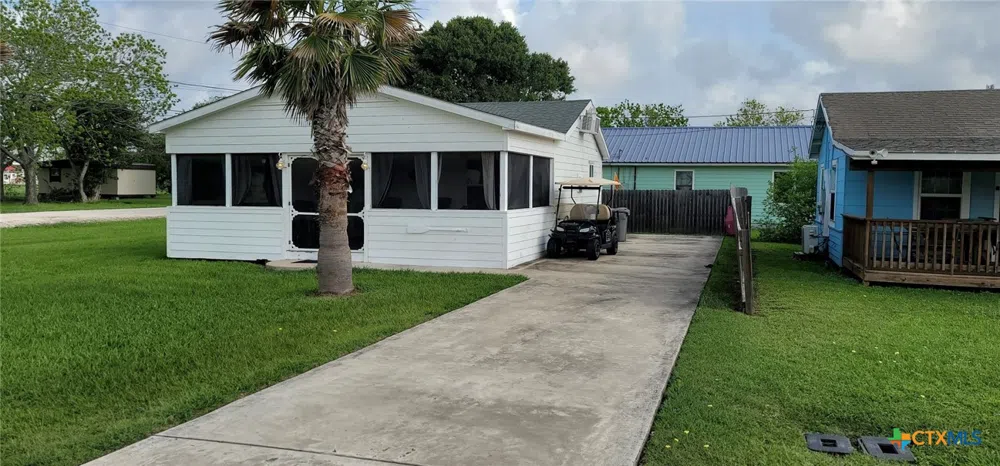 101 E Saint Louis Avenue Seadrift, TX 77983