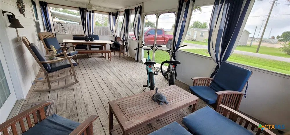 101 E Saint Louis Avenue Seadrift, TX 77983