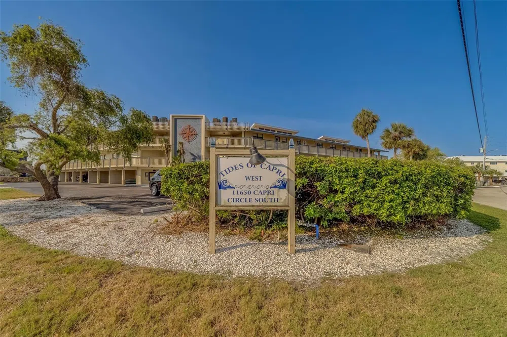 11650 CAPRI CIRCLE S #105 Treasure Island, FL 33706