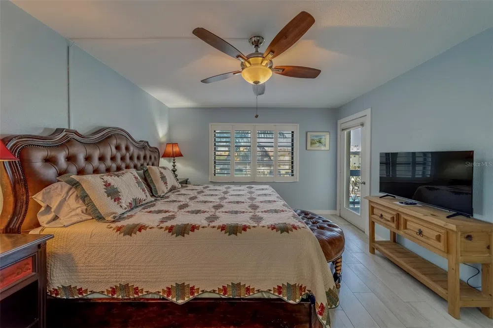 11650 CAPRI CIRCLE S #105 Treasure Island, FL 33706