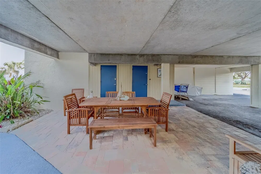 11650 CAPRI CIRCLE S #105 Treasure Island, FL 33706