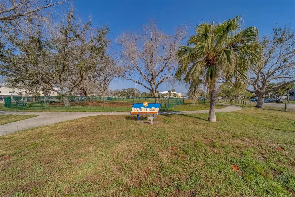 11650 CAPRI CIRCLE S #105 Treasure Island, FL 33706