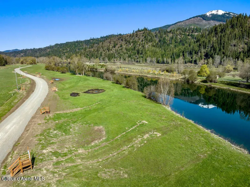 23 Horn Hooked Lane St. Maries, ID 83861