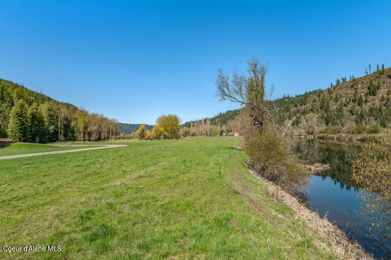 22 Horn Hooked Lane St. Maries, ID 83861