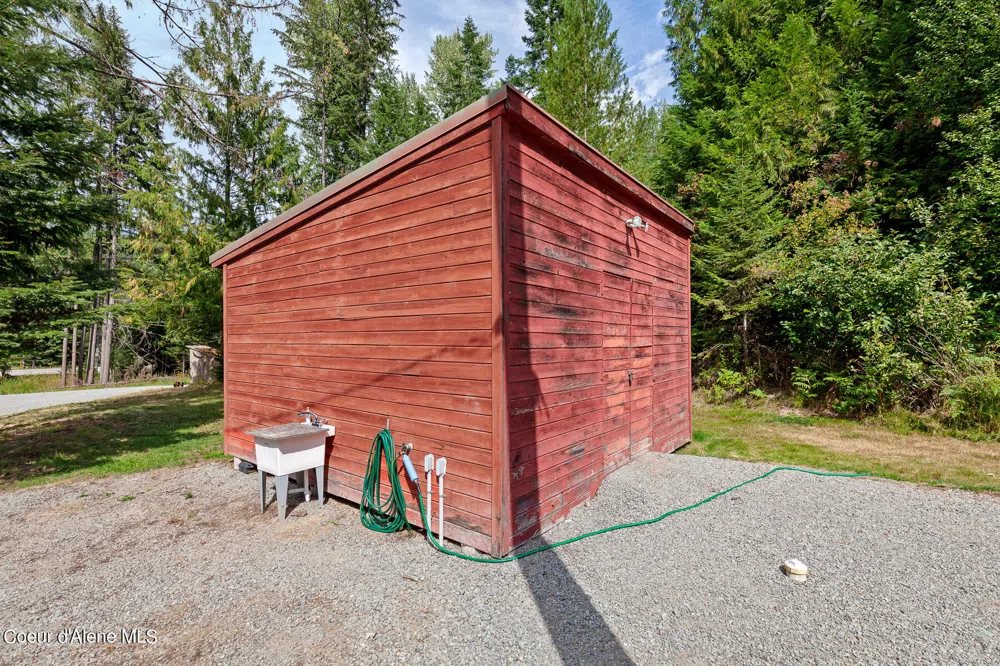 9076 CDA River Road Kingston, ID 83839